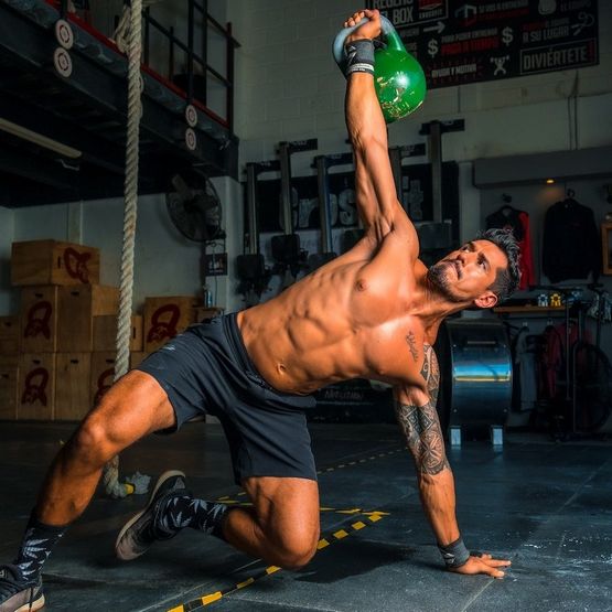 Schnellere Muskelregeneration und verbesserte Erholungsqualität mit Steroiden Schnellere Muskelregeneration und verbesserte Erholungsqualität mit Steroiden